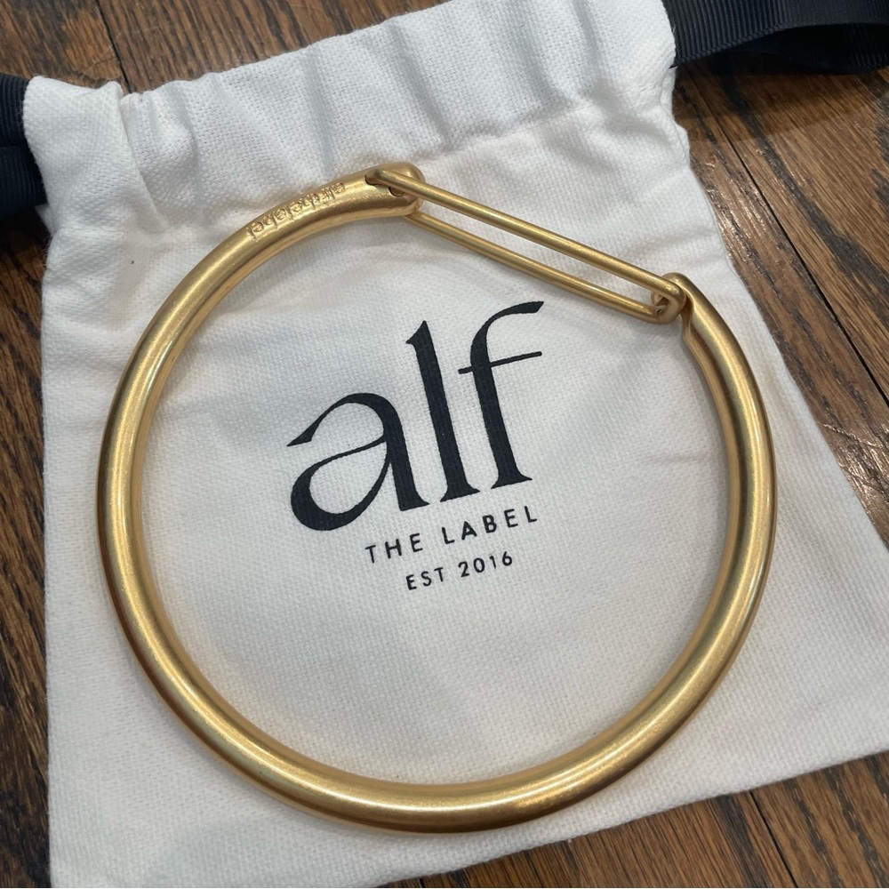 ALF THE LABEL Almond Napa Leather Carabiner Set - Picture 16 of 16